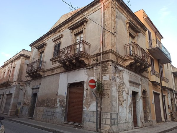 casa indipendente in vendita a Pachino