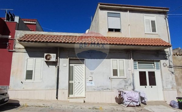 casa indipendente in vendita a Pachino