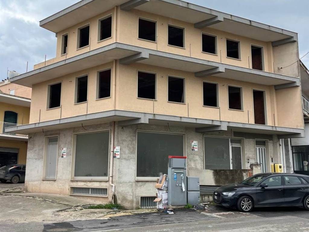 negozio in vendita a Pachino