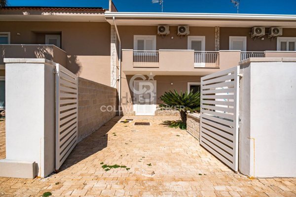 casa indipendente in vendita a Pachino in zona Marzamemi
