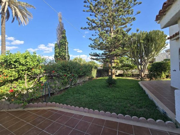 casa indipendente in vendita a Pachino