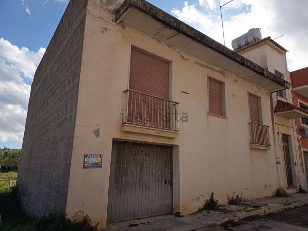 casa indipendente in vendita a Pachino