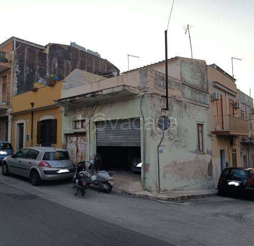 casa indipendente in vendita a Pachino