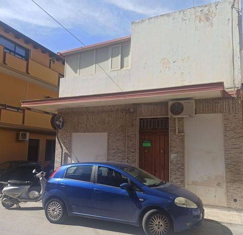 casa indipendente in vendita a Pachino