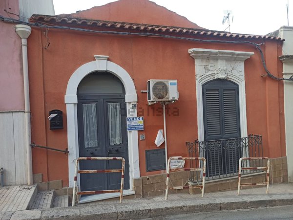casa indipendente in vendita a Pachino