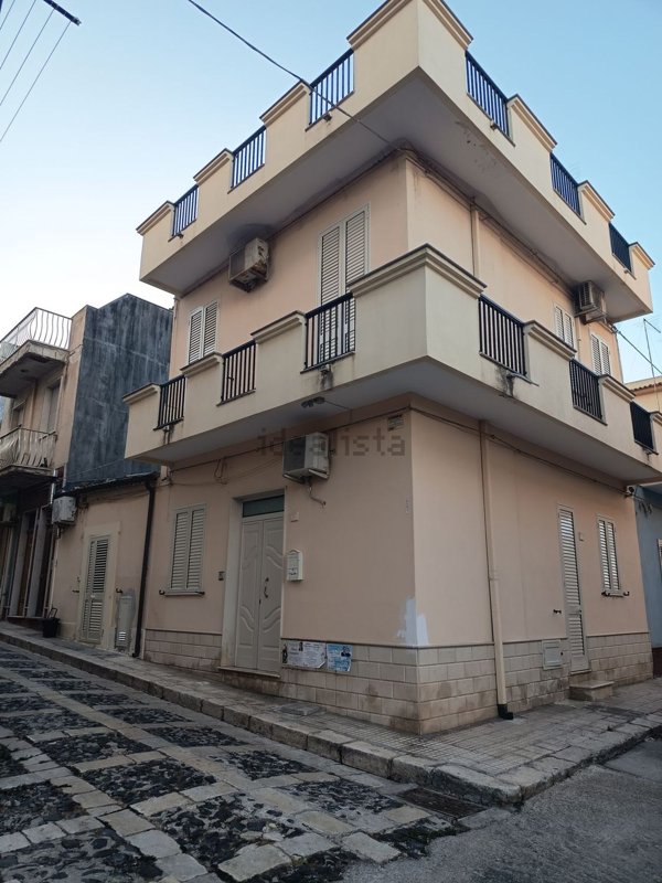 casa indipendente in vendita a Pachino