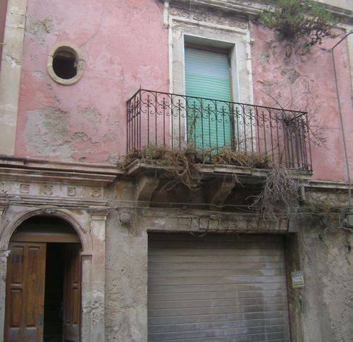 casa indipendente in vendita a Pachino