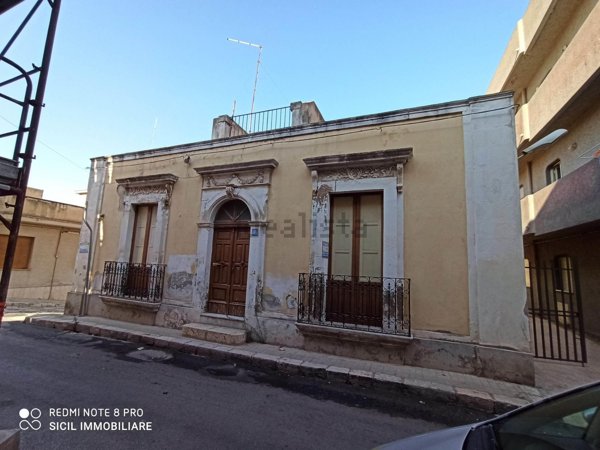 casa indipendente in vendita a Pachino