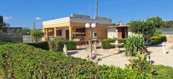 casa indipendente in vendita a Pachino