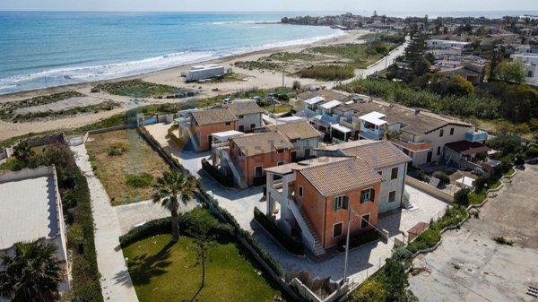 casa indipendente in vendita a Pachino in zona Marzamemi