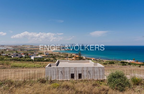 casa indipendente in vendita a Pachino in zona Marzamemi