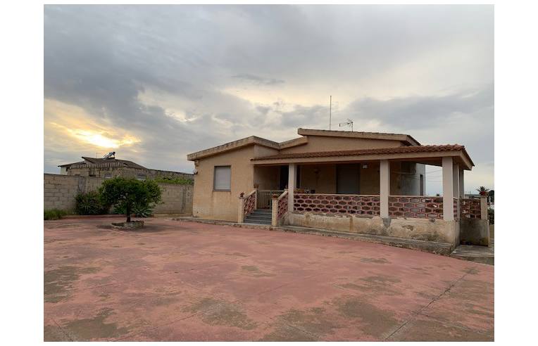 casa indipendente in vendita a Pachino