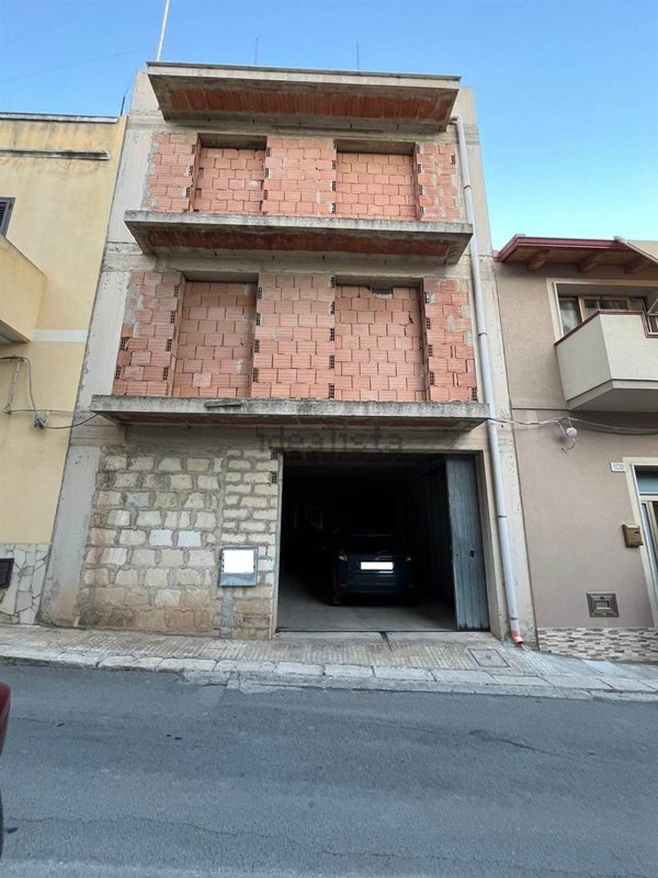 pentavano in vendita a Pachino