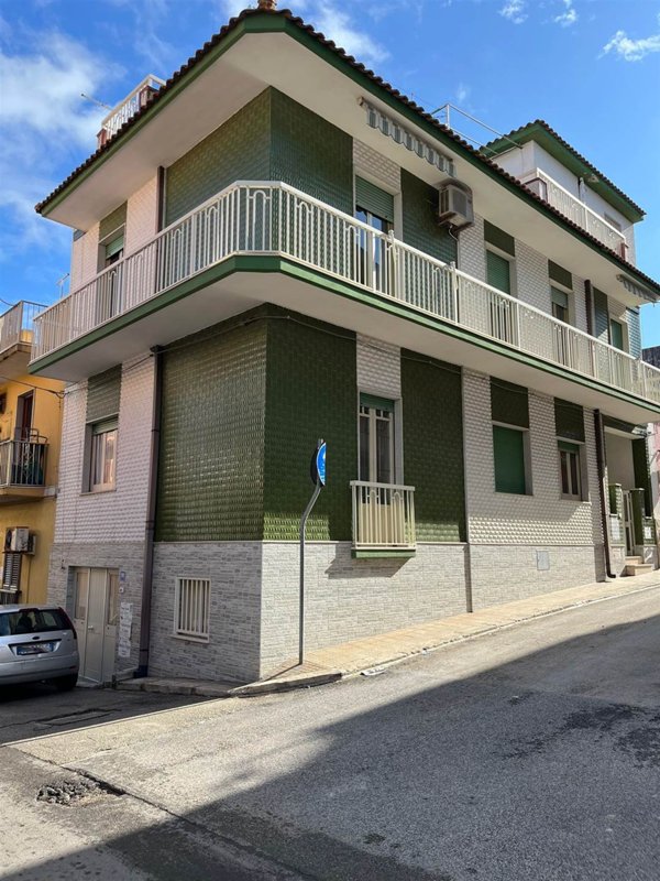 casa indipendente in vendita a Pachino