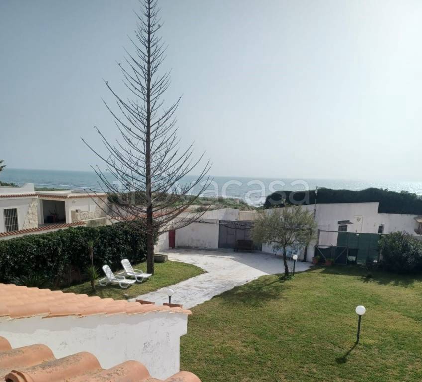 casa indipendente in vendita a Pachino in zona Marzamemi