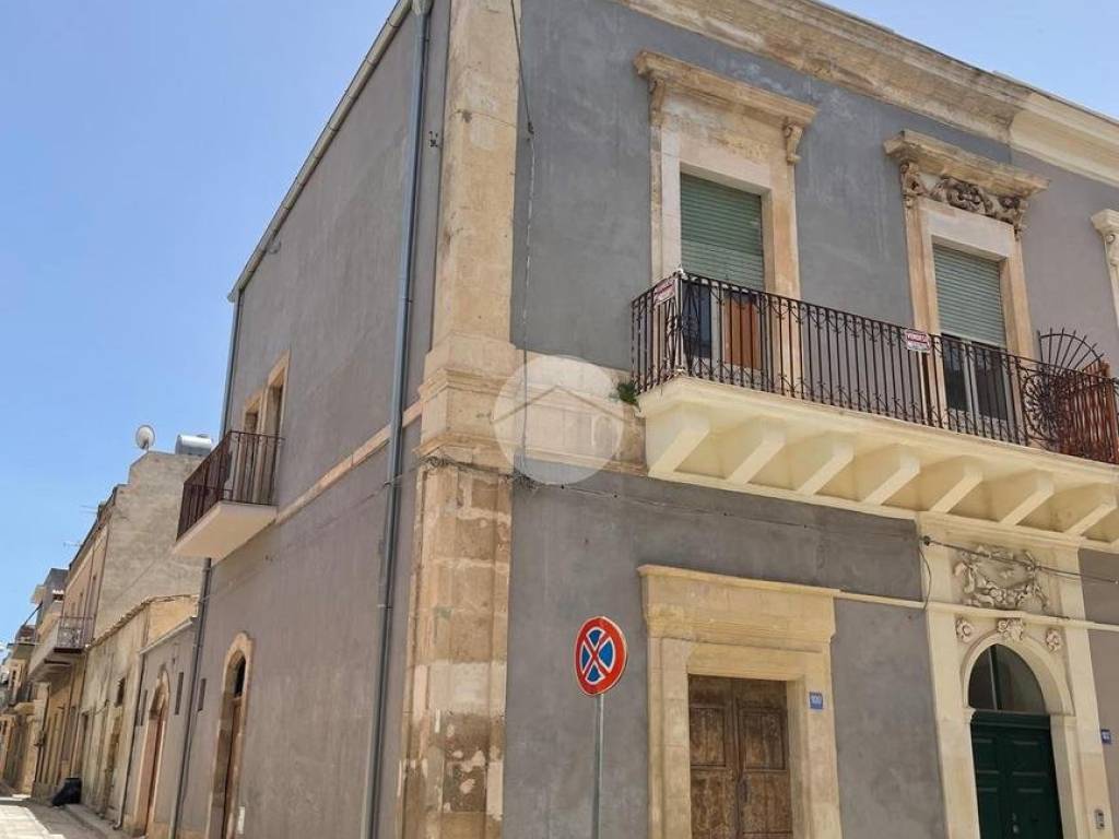 casa indipendente in vendita a Pachino