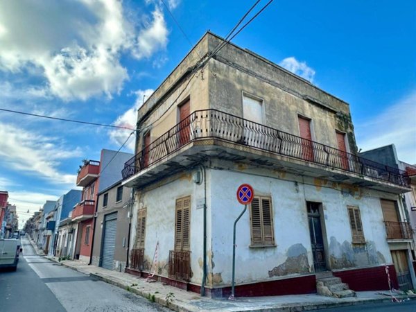 casa indipendente in vendita a Pachino