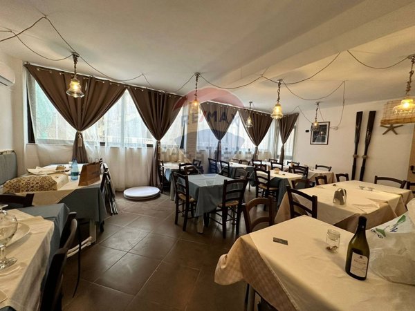 locale commerciale in vendita a Pachino in zona Marzamemi