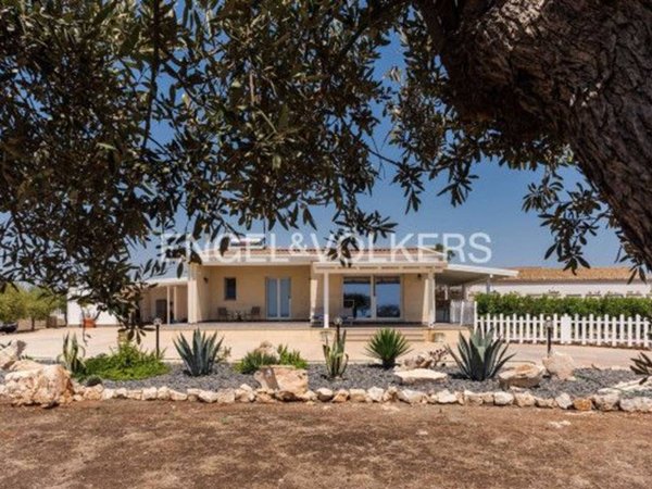 casa indipendente in vendita a Pachino