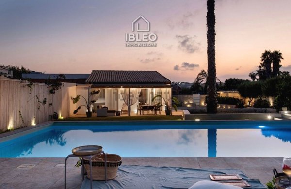 casa indipendente in vendita a Pachino in zona Marzamemi