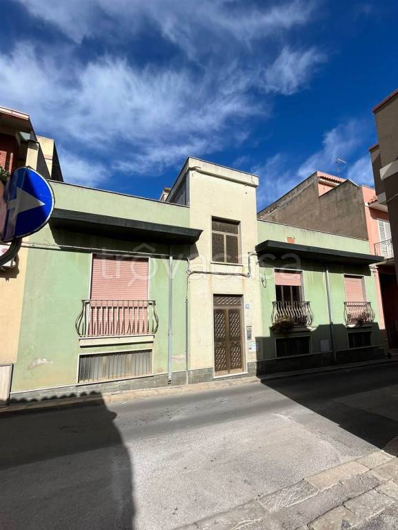 casa indipendente in vendita a Pachino
