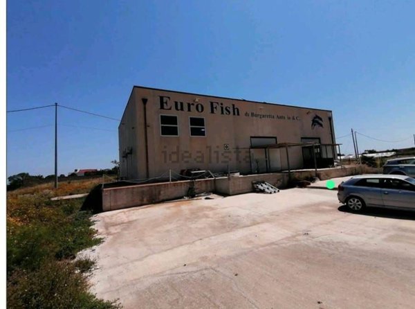 locale di sgombero in vendita a Pachino