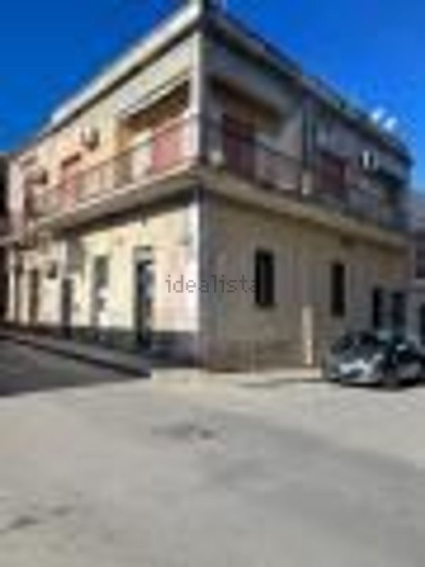 locale commerciale in vendita a Pachino