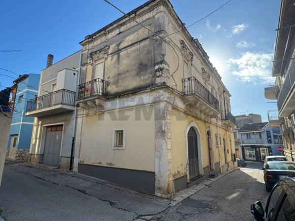 casa indipendente in vendita a Pachino