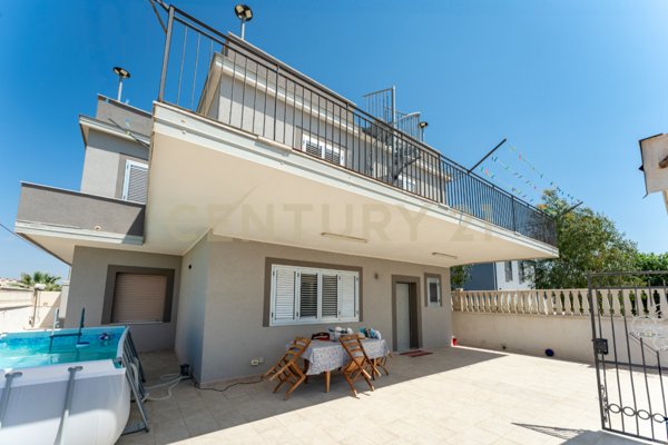 casa indipendente in vendita a Pachino