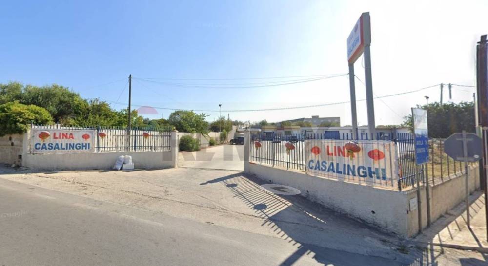 locale commerciale in vendita a Pachino