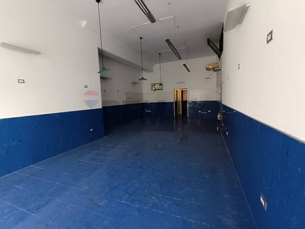 locale commerciale in vendita a Pachino