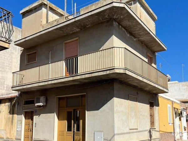 casa indipendente in vendita a Pachino