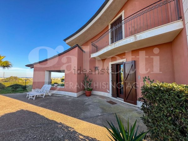 casa indipendente in vendita a Pachino in zona Marzamemi