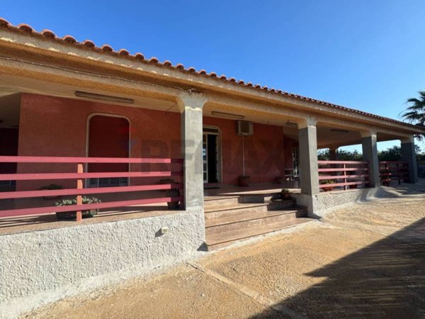 casa indipendente in vendita a Pachino