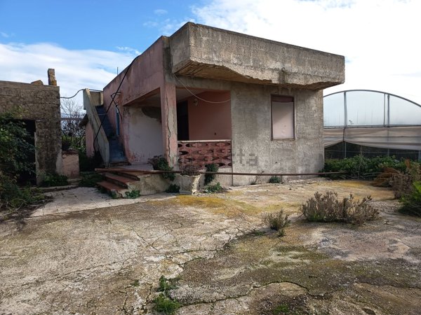 casa indipendente in vendita a Pachino