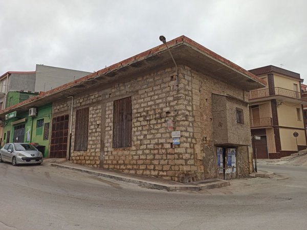 locale commerciale in vendita a Pachino