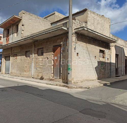 casa indipendente in vendita a Pachino