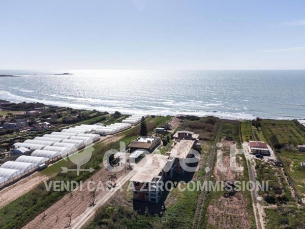 casa indipendente in vendita a Pachino