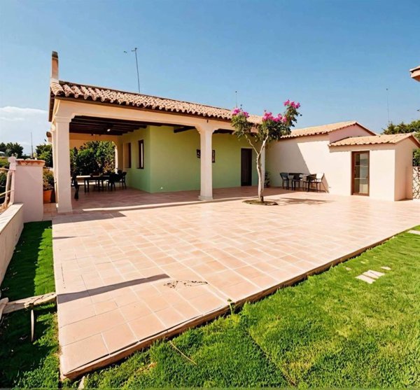 casa indipendente in vendita a Pachino