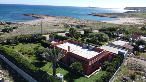 casa indipendente in vendita a Pachino