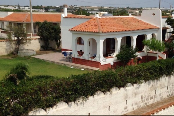 casa indipendente in vendita a Pachino