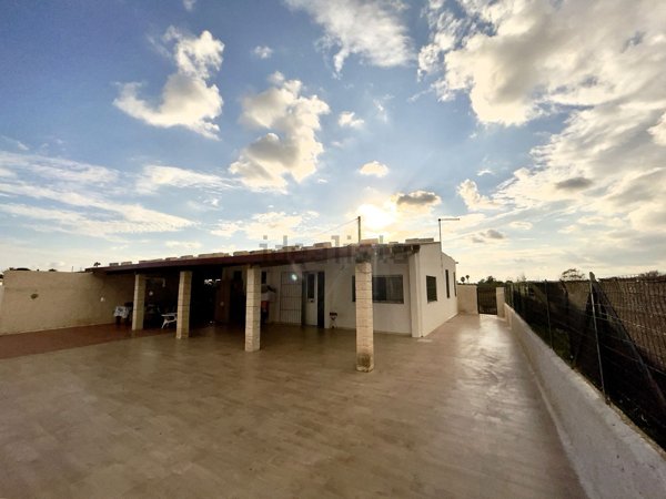 casa indipendente in vendita a Pachino