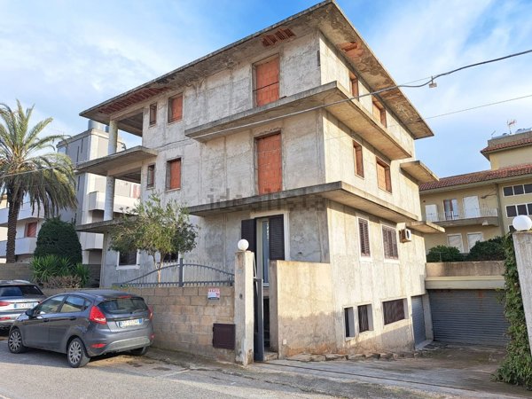 casa indipendente in vendita a Pachino