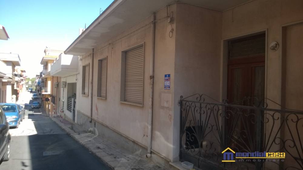casa indipendente in vendita a Pachino
