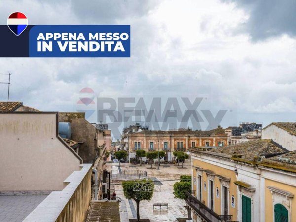 casa indipendente in vendita a Pachino