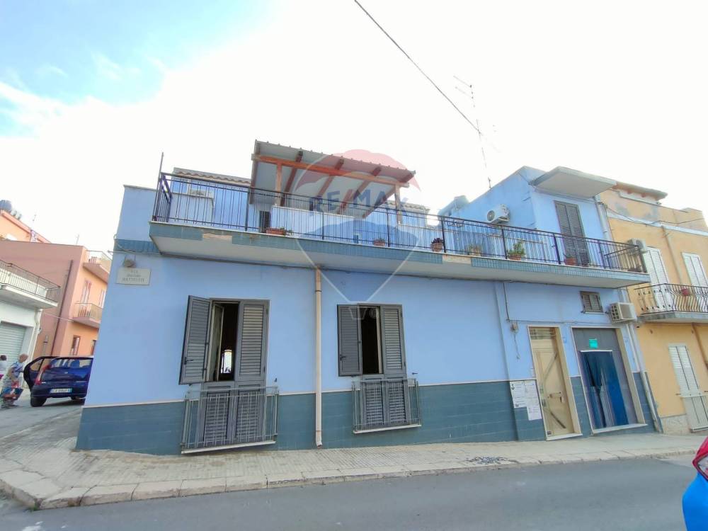 casa indipendente in vendita a Pachino