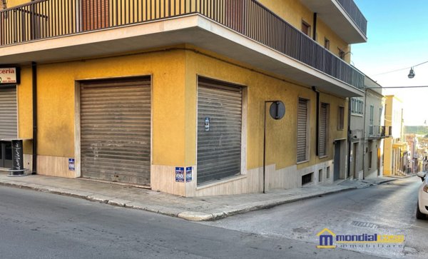 locale commerciale in vendita a Pachino