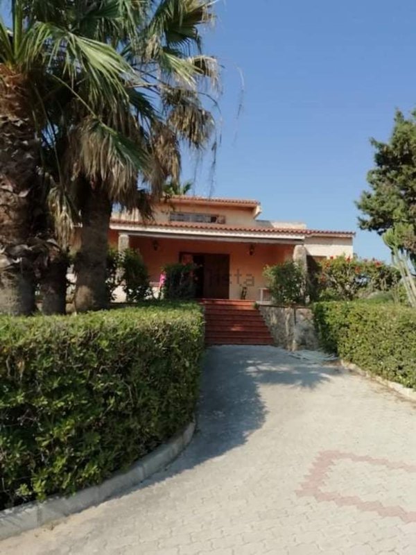 casa indipendente in vendita a Pachino in zona Marzamemi