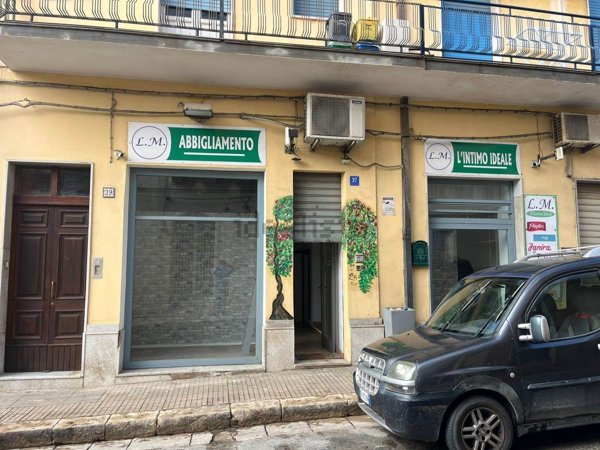 locale commerciale in vendita a Pachino