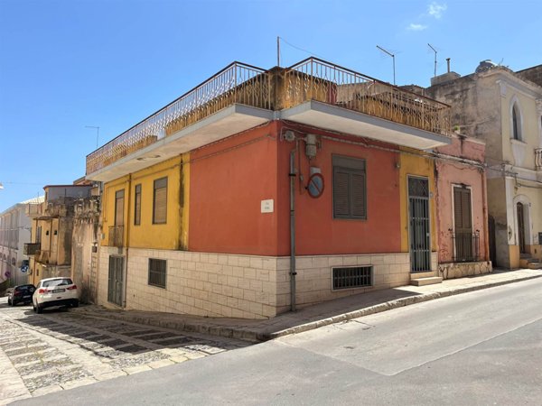 casa indipendente in vendita a Pachino
